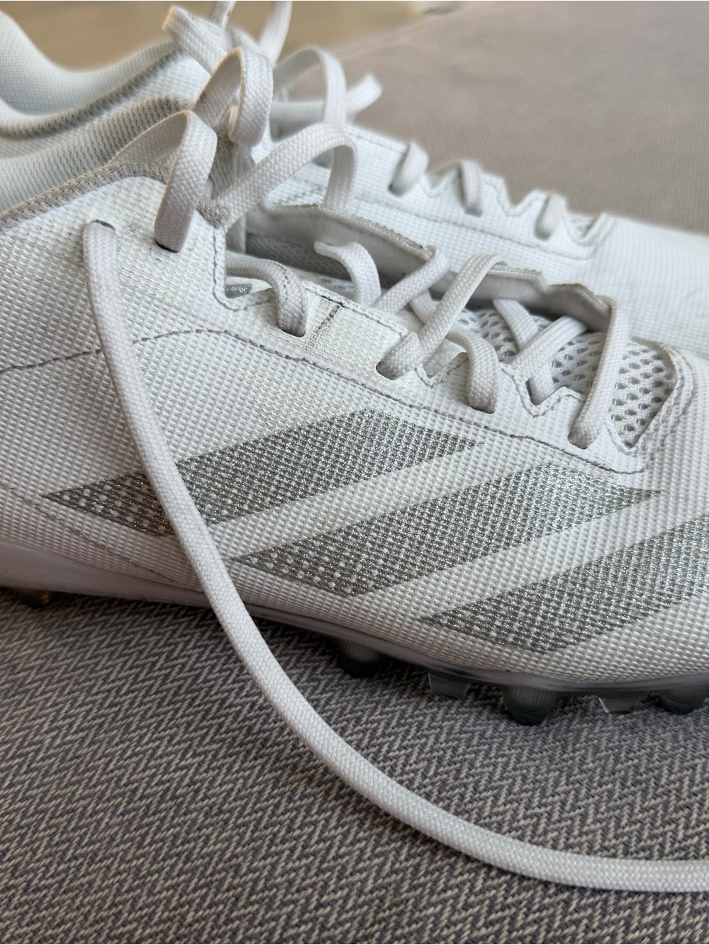 Men’s adidas White and Silver Athletic Cleats football